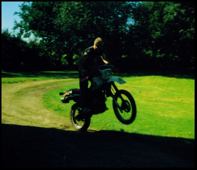 640x549 pixels (111K)